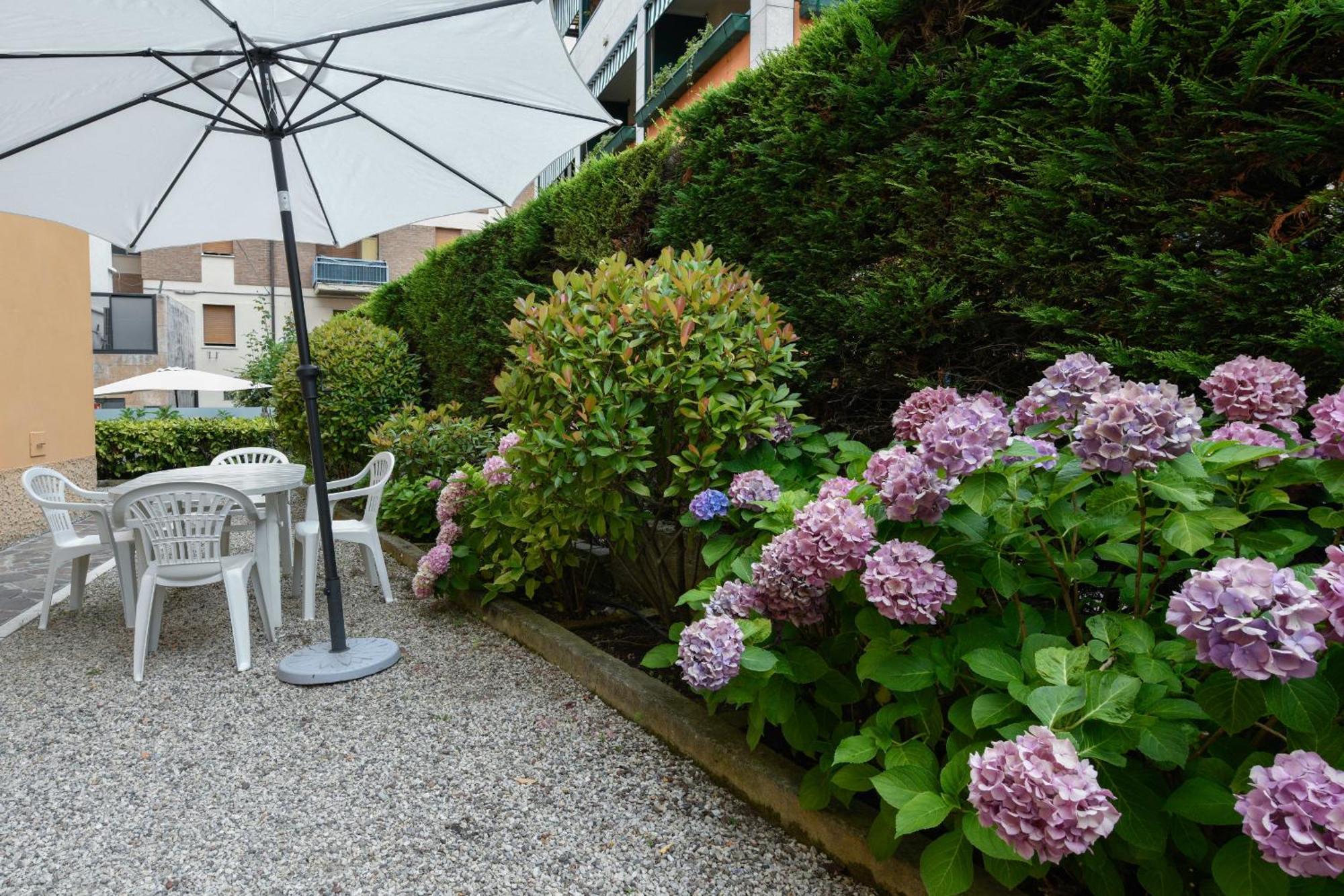 Garden Apartment Bardolino Buitenkant foto